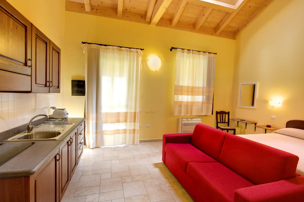 La Corte Dei Rei Aparthotel Castiadas Rum bild
