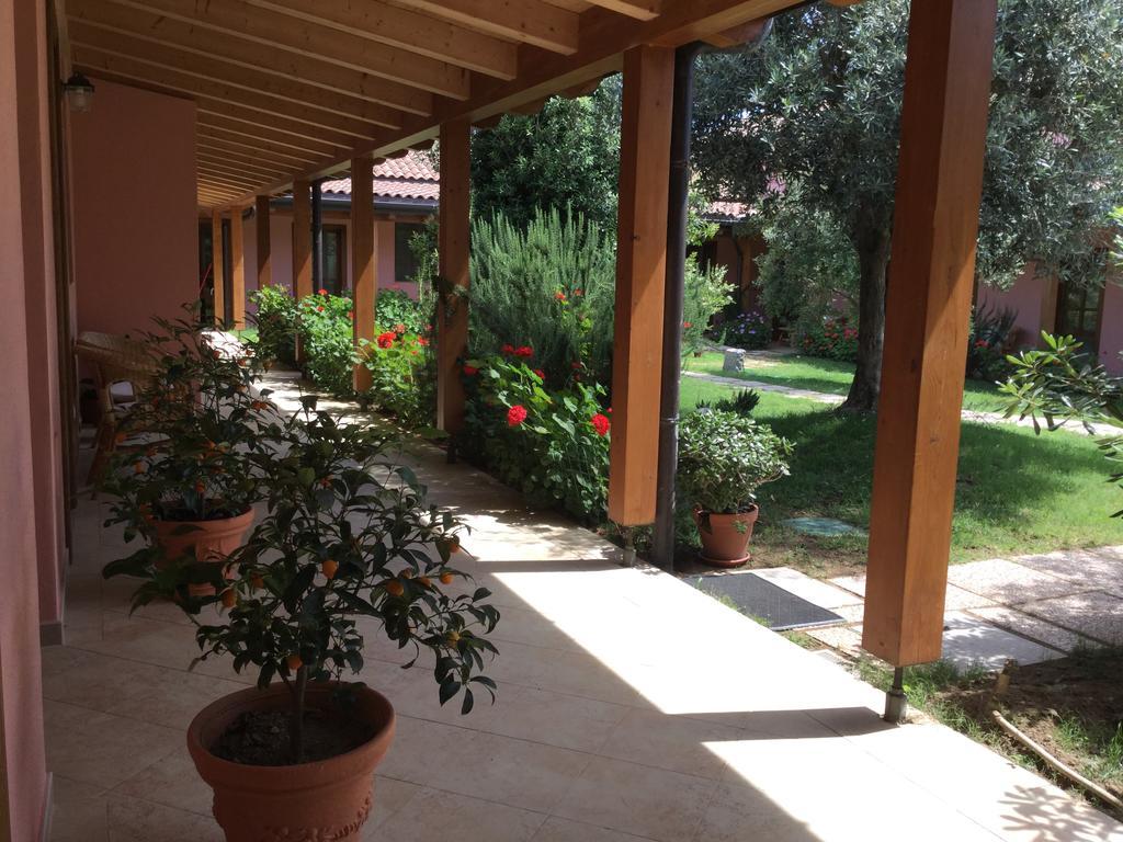 La Corte Dei Rei Aparthotel Castiadas Exteriör bild