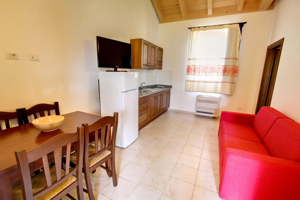 La Corte Dei Rei Aparthotel Castiadas Rum bild